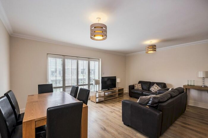 2 Bedroom Flat To Rent In Folgate Street, Epc: C, E1