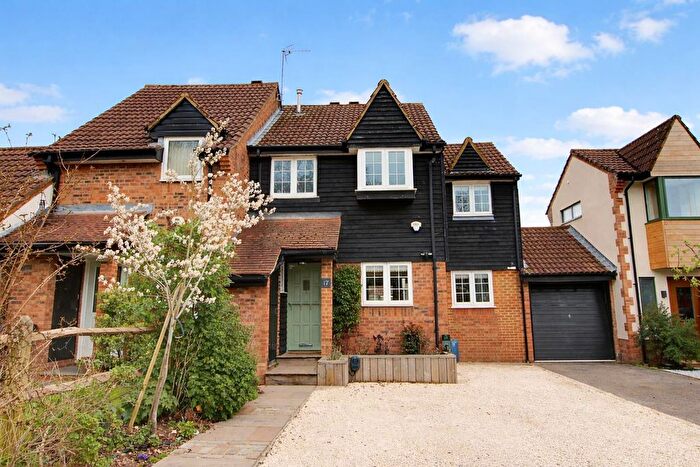 4 Bedroom Semi Detached House For Sale In Northchurch, Berkhamsted, HP4