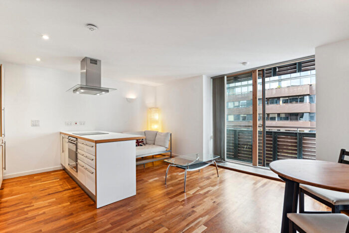 2 Bedroom Flat To Rent In Gainsborough Studios South, Poole Street, N1