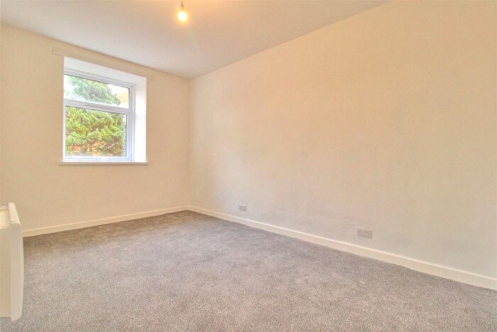 1 Bedroom Flat To Rent In Office Street, Porth, CF39