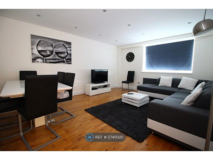 1 Bedroom Flat To Rent In Great James Street, London, WC1N