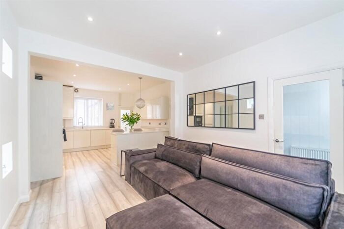 3 Bedroom Terraced House For Sale In Heys Street, Rawtenstall, Rossendale, BB4