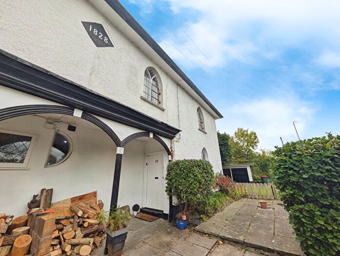 3 Bedroom Cottage For Sale In Forge Lane, Newport, NP10
