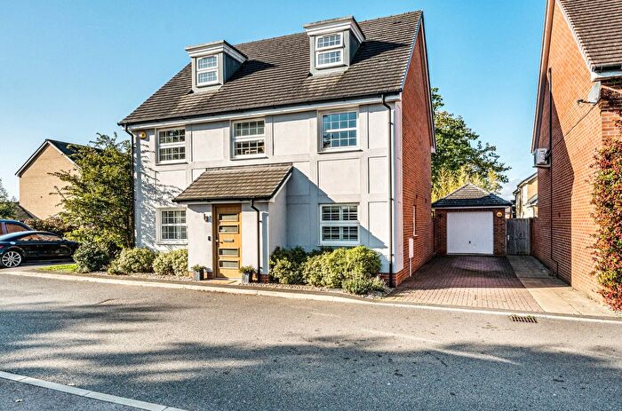 4 Bedroom Detached House For Sale In Newton Drive, Church Crookham, Fleet, Hampshire, GU52