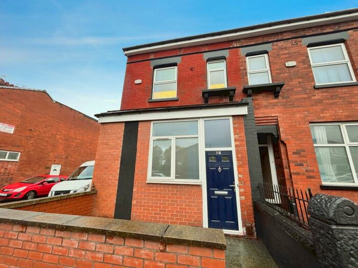 4 Bedroom End Of Terrace House To Rent In Ladybarn Lane, Manchester, Greater Manchester, M14