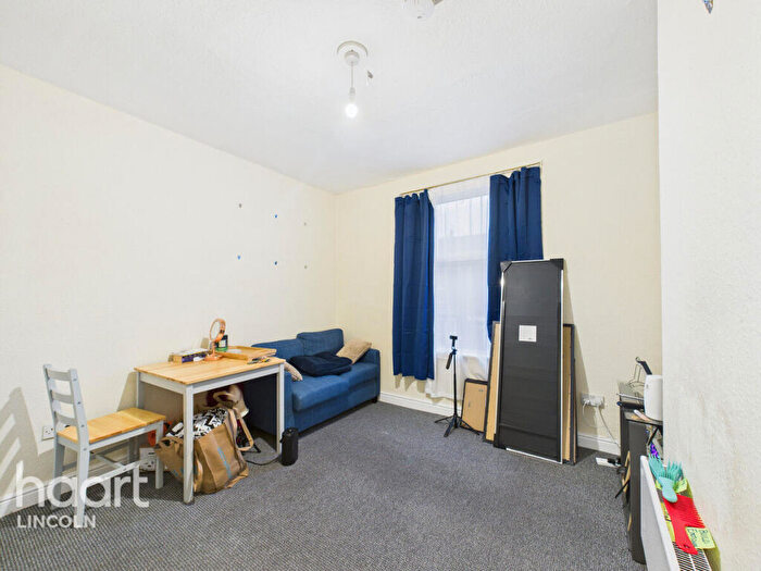 2 Bedroom Terraced House For Sale In Dixon Street, Lincoln, LN5