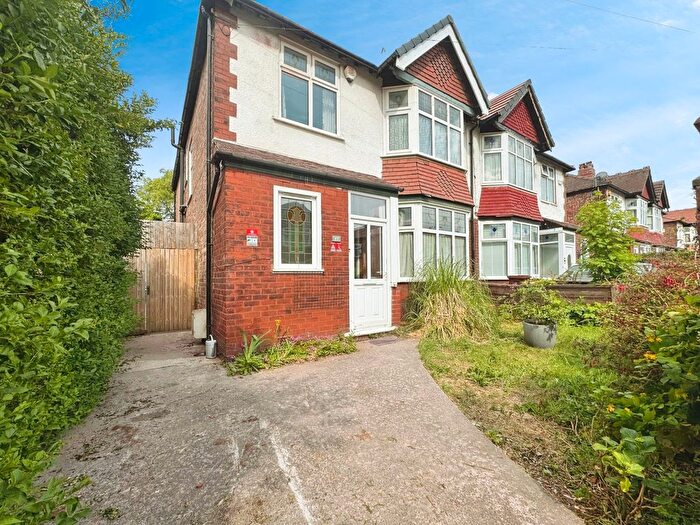 4 Bedroom Semi-Detached House To Rent In Goulden Road, Didsbury, Manchester, M20