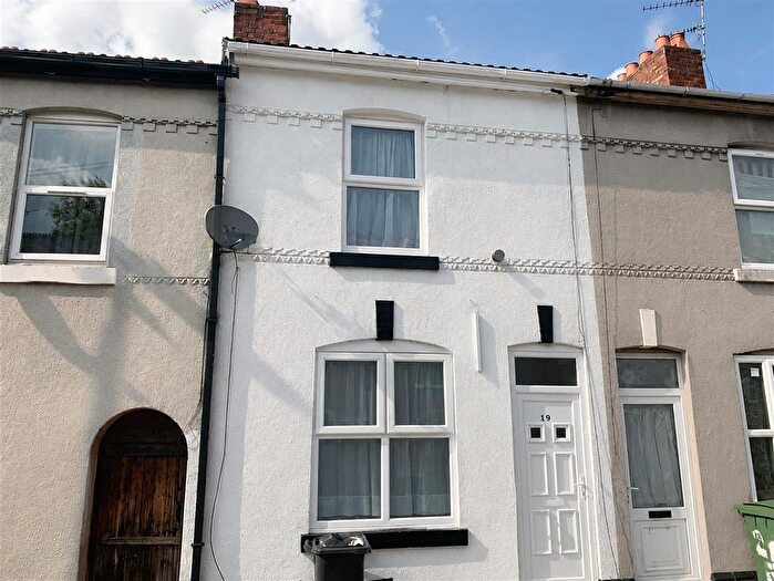 2 Bedroom Property To Rent In Cambridge Street, Caldmore, Walsall, WS1