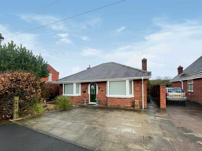2 Bedroom Detached Bungalow To Rent In Plymouth Grove, Chorley, PR6