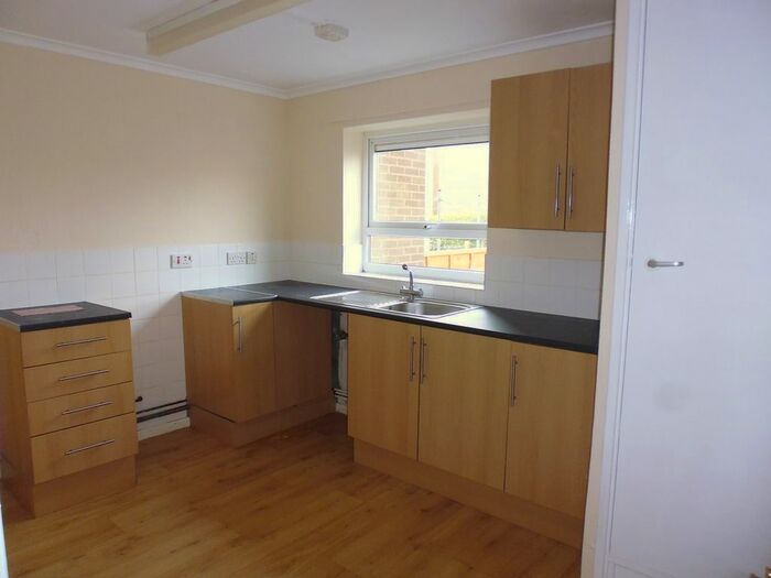 2 Bedroom Flat To Rent In Briarwood, Telford, TF3