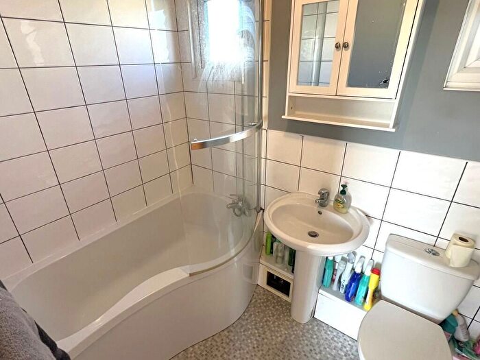 2 Bedroom Chalet For Sale In New Lydd Road, Camber, Rye, TN31