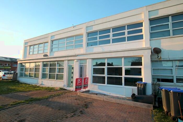 2 Bedroom Flat To Rent In Harbour Way, Shoreham-By-Sea, BN43