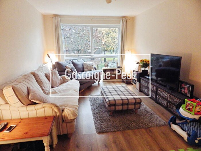 1 Bedroom Apartment To Rent In Northcott, RG12