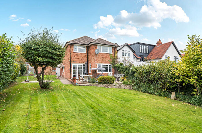 4 Bedroom Detached House For Sale In Malvern Road, Maidenhead, Berkshire, SL6