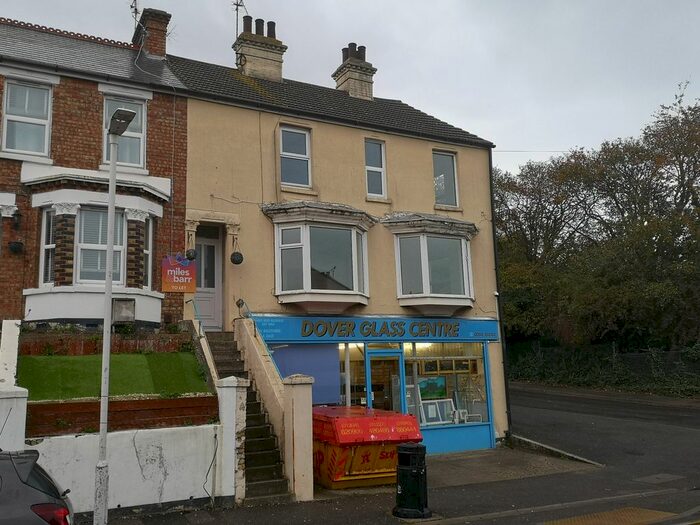 4 Bedroom Maisonette To Rent In Brookfield Avenue, Dover, CT16