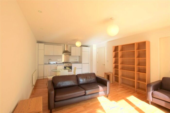 1 Bedroom Flat To Rent In Hunsaker, Alfred Street, Reading, Berkshire RG1