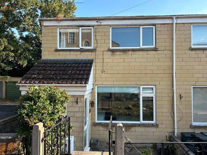4 Bedroom Property To Rent In Clyde Gardens, Bath, BA2