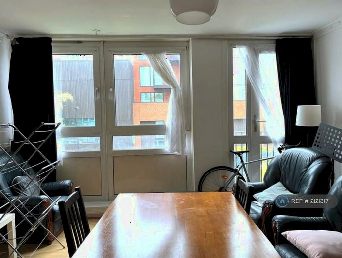 3 Bedroom Flat To Rent In Stanhope Street, London, NW1