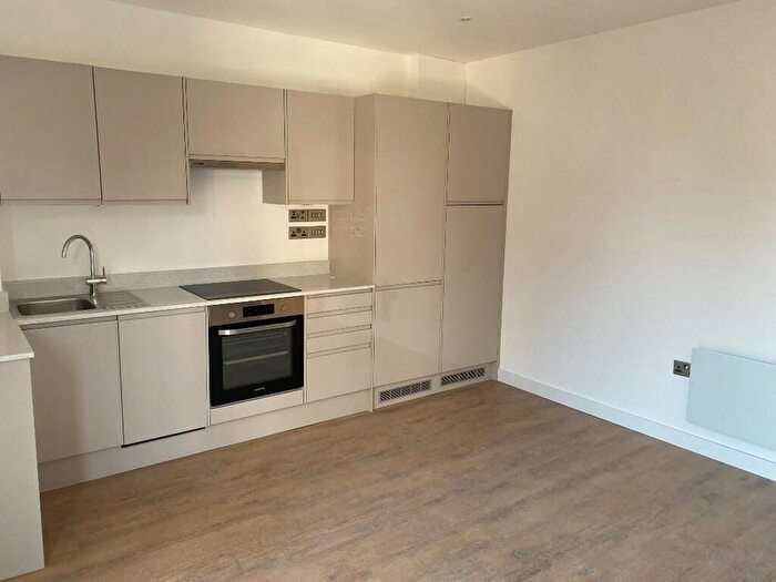 1 Bedroom Flat To Rent In Thackeray Lane, Godalming, GU7