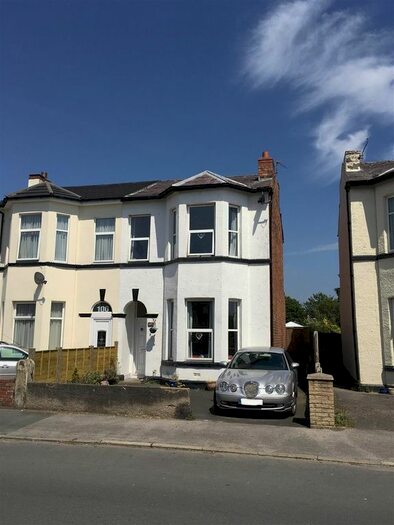 3 Bedroom Semi-Detached House To Rent In Boundary Street, Birkdale, Southport, PR8