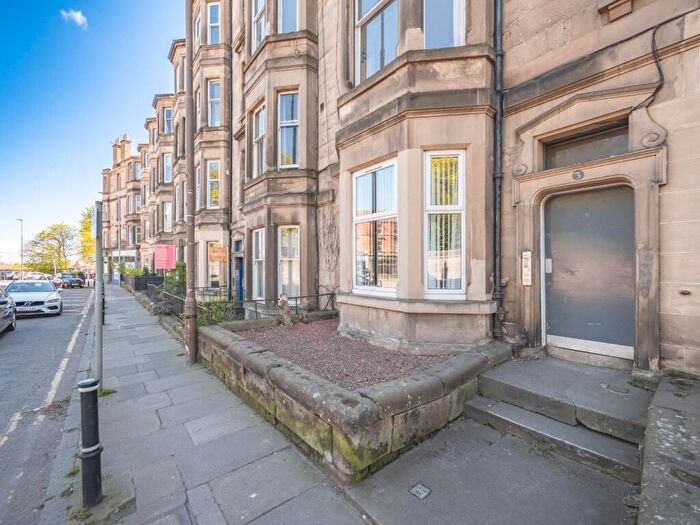 2 Bedroom Flat For Sale In / Bowhill Terrace, Edinburgh, Midlothian, EH3