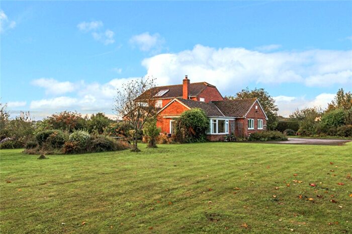4 Bedroom Detached House For Sale In Durlett Road, Rowde, Devizes, Wiltshire, SN10
