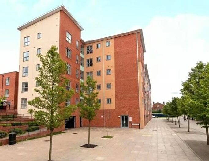 2 Bedroom Flat To Rent In Moulsford Mews, Reading, RG30