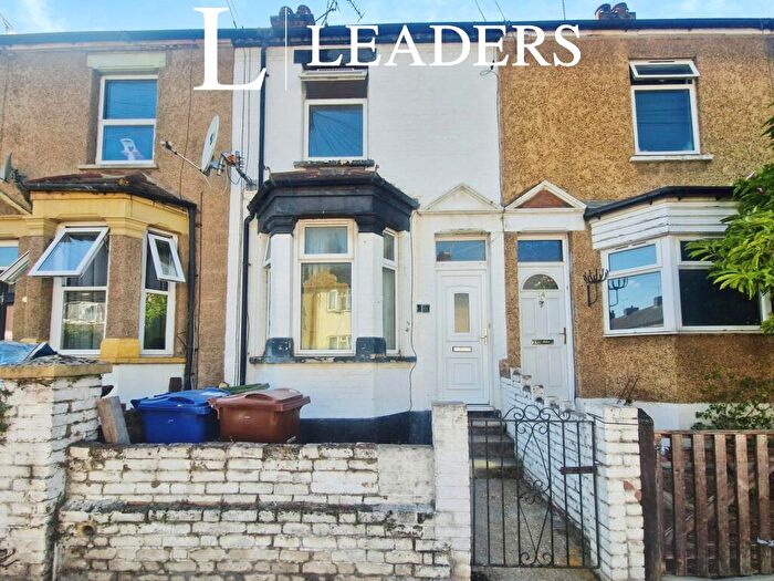3 Bedroom Terraced House To Rent In Maple Road, , Grays, RM17