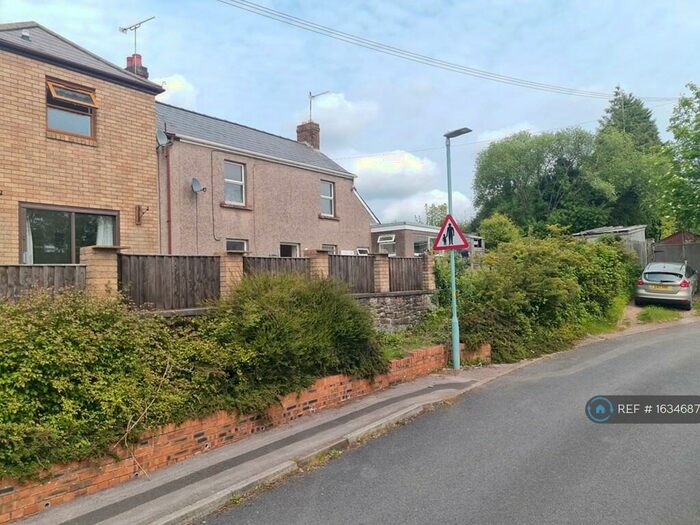 3 Bedroom Semi-Detached House To Rent In High Street, Bream, Lydney, GL15