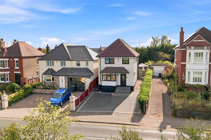 Detached House For Sale In Tuttle Hill, Nuneaton, CV10