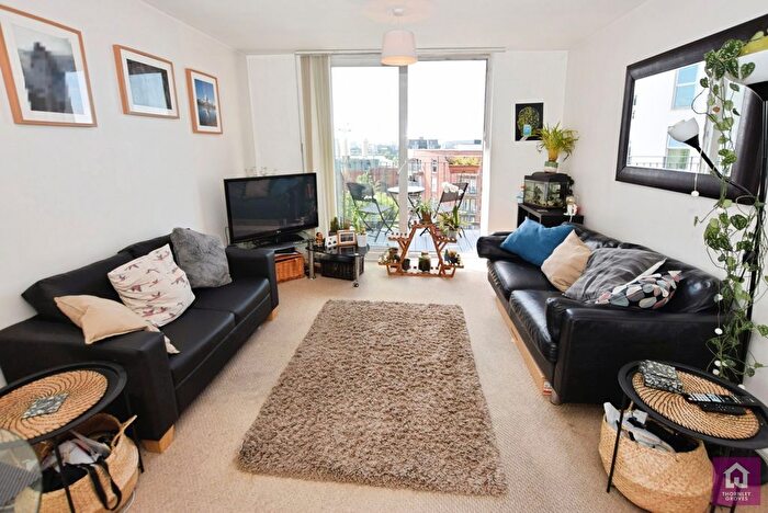 2 Bedroom Flat To Rent In Stillwater Drive, Sports City, Openshaw, Manchester, M11