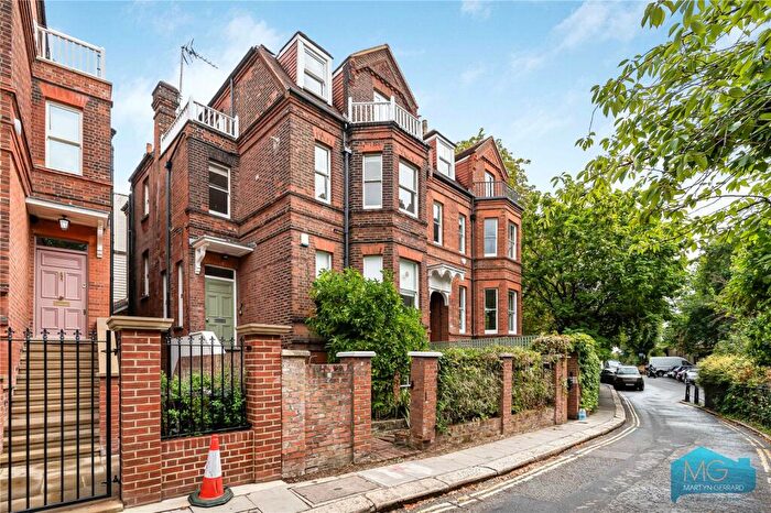 2 Bedroom Apartment For Sale In Windmill Hill, London, NW3