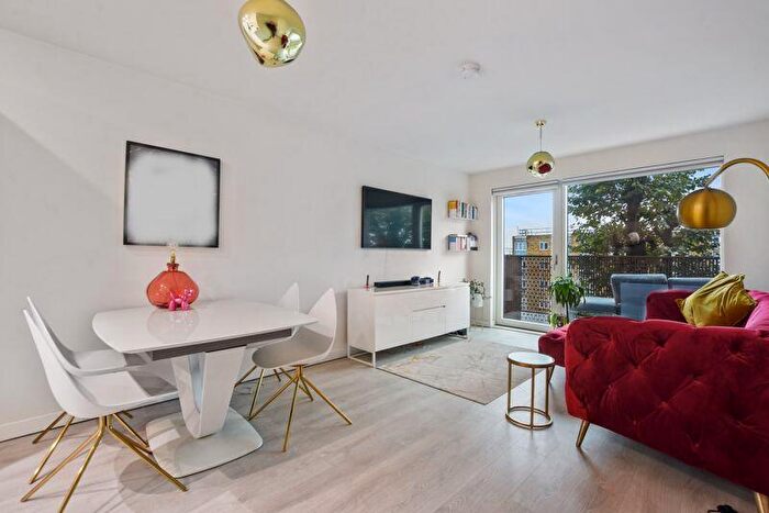 1 Bedroom Flat For Sale In Harrow View, Harrow, HA1