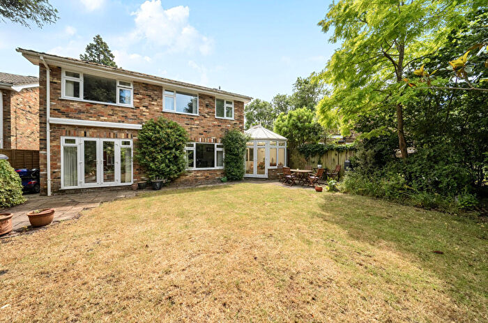 4 Bedroom Detached House For Sale In Kimber Close, Windsor, Windsor And Maidenhead, SL4