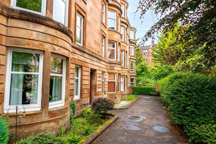 2 Bedroom Flat For Sale In Battlefield Gardens, Battlefield Gardens, G42