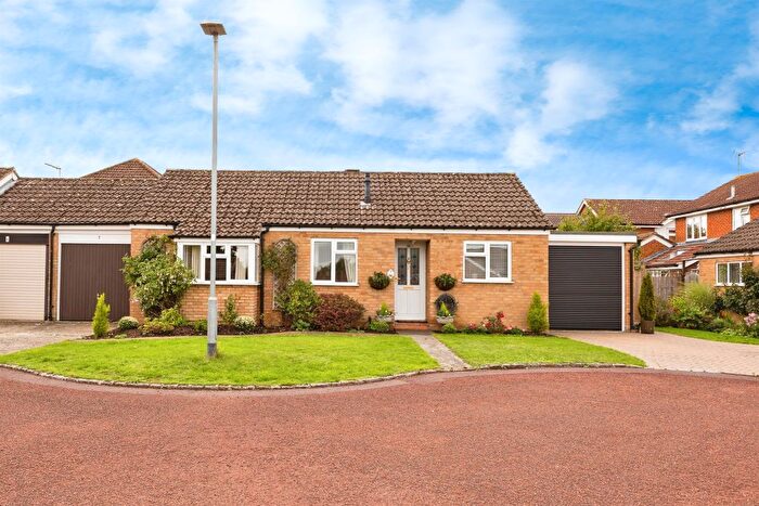 3 Bedroom Detached Bungalow For Sale In Thyme Close, Earley, Reading, RG6