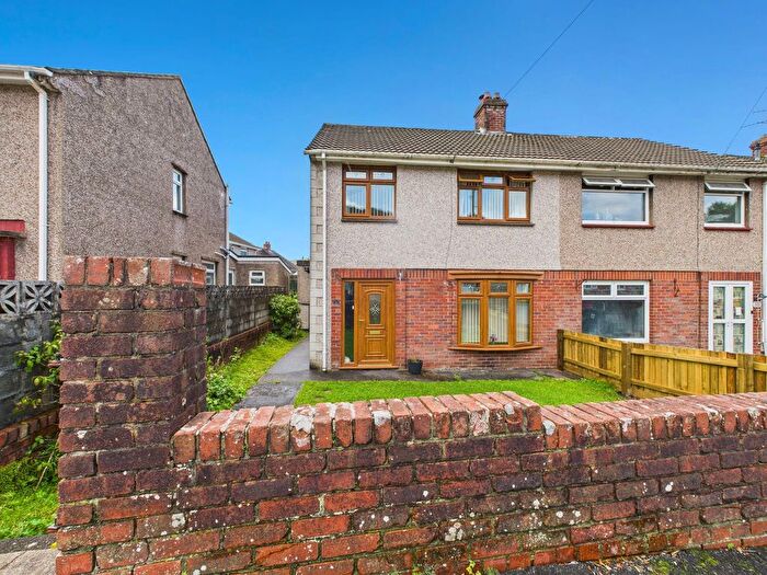 3 Bedroom Semi-detached House For Sale In Gelliderw, Pontardawe, SA8