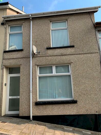 3 Bedroom Terraced House To Rent In Burns Street, Cwmaman, Aberdare, CF44