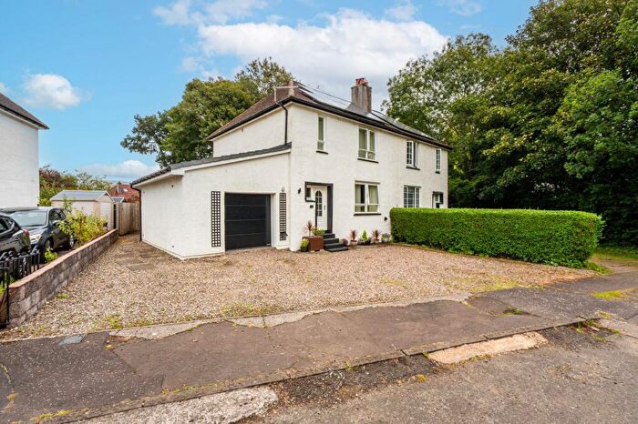 4 Bedroom Semi-Detached House For Sale In Courthill, Rosneath, G84