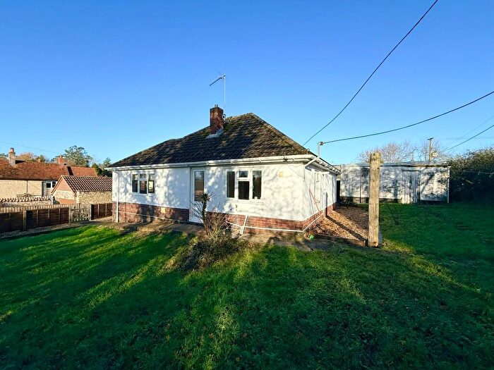2 Bedroom Detached Bungalow To Rent In Sherbro Place, BA12