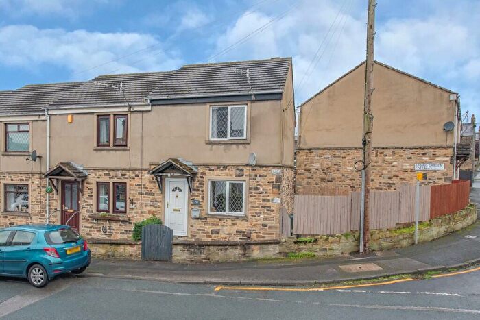 2 Bedroom Town House For Sale In Prince Street, Silsden, BD20