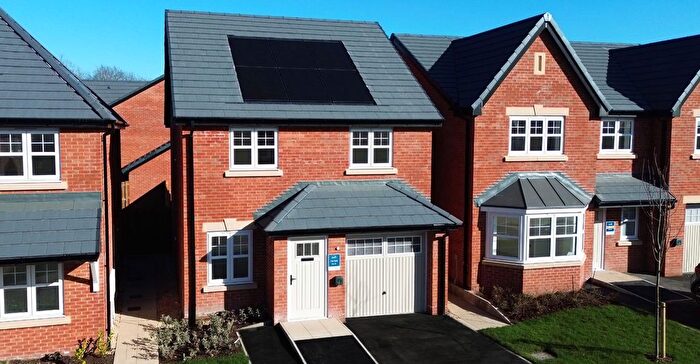 3 Bedroom Detached House For Sale In Cuerden Place, Clayton-Le-Woods, Lancashire, PR25