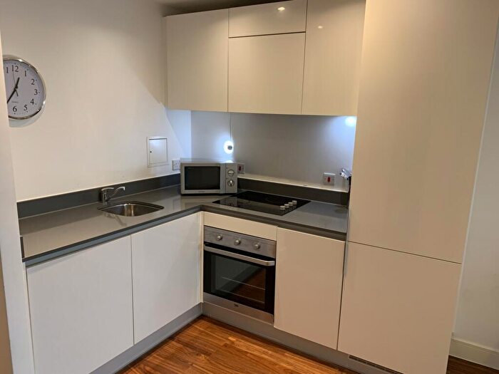 1 Bedroom Flat To Rent In Hagley Road, Metropolitan House, Birmingham, West Midlands, B16