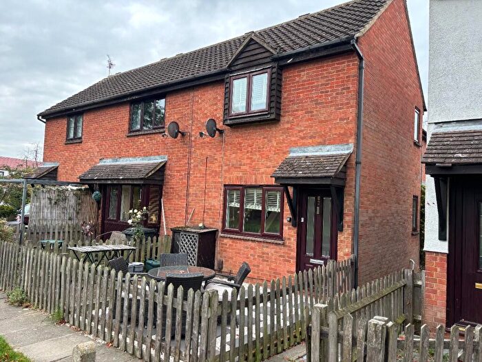 1 Bedroom End Of Terrace House To Rent In Colyers Reach, Chelmsford, Essex, CM2