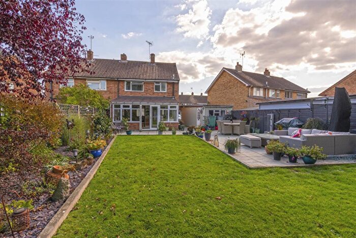 3 Bedroom Semi Detached House For Sale In Allington Road, Paddock Wood, Tonbridge, TN12