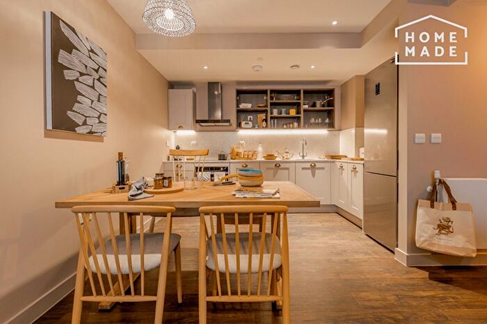 2 Bedroom Flat To Rent In Canada Gardens, Wembley, HA9