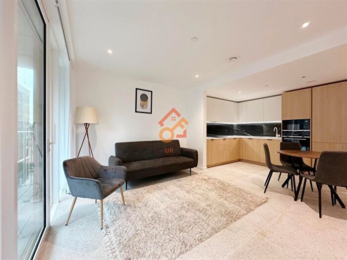 2 Bedroom Flat For Sale In Bouchon Point, Cendal Crescent, London, E1