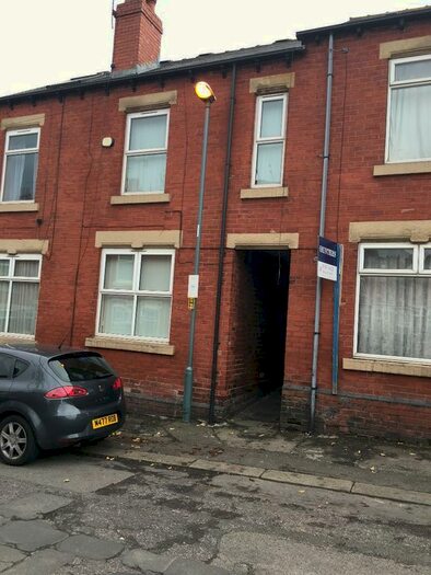3 Bedroom Terraced House To Rent In Sturton Road, Sheffield S4