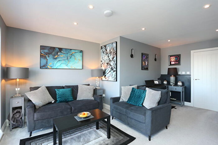 2 Bedroom Flat For Sale In Milton Place, Chislehurst, BR7