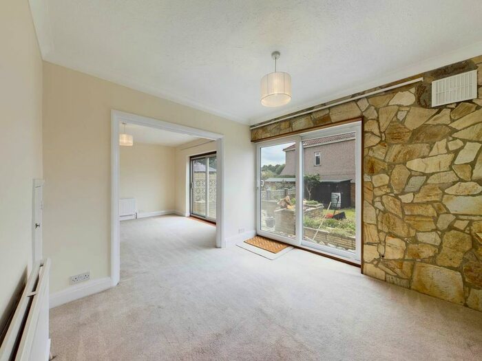 5 Bedroom Property To Rent In Brook Lane, Bexley, Kent, DA5